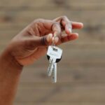 Cómo vender un piso heredado sin pagar la plusvalía de herencia